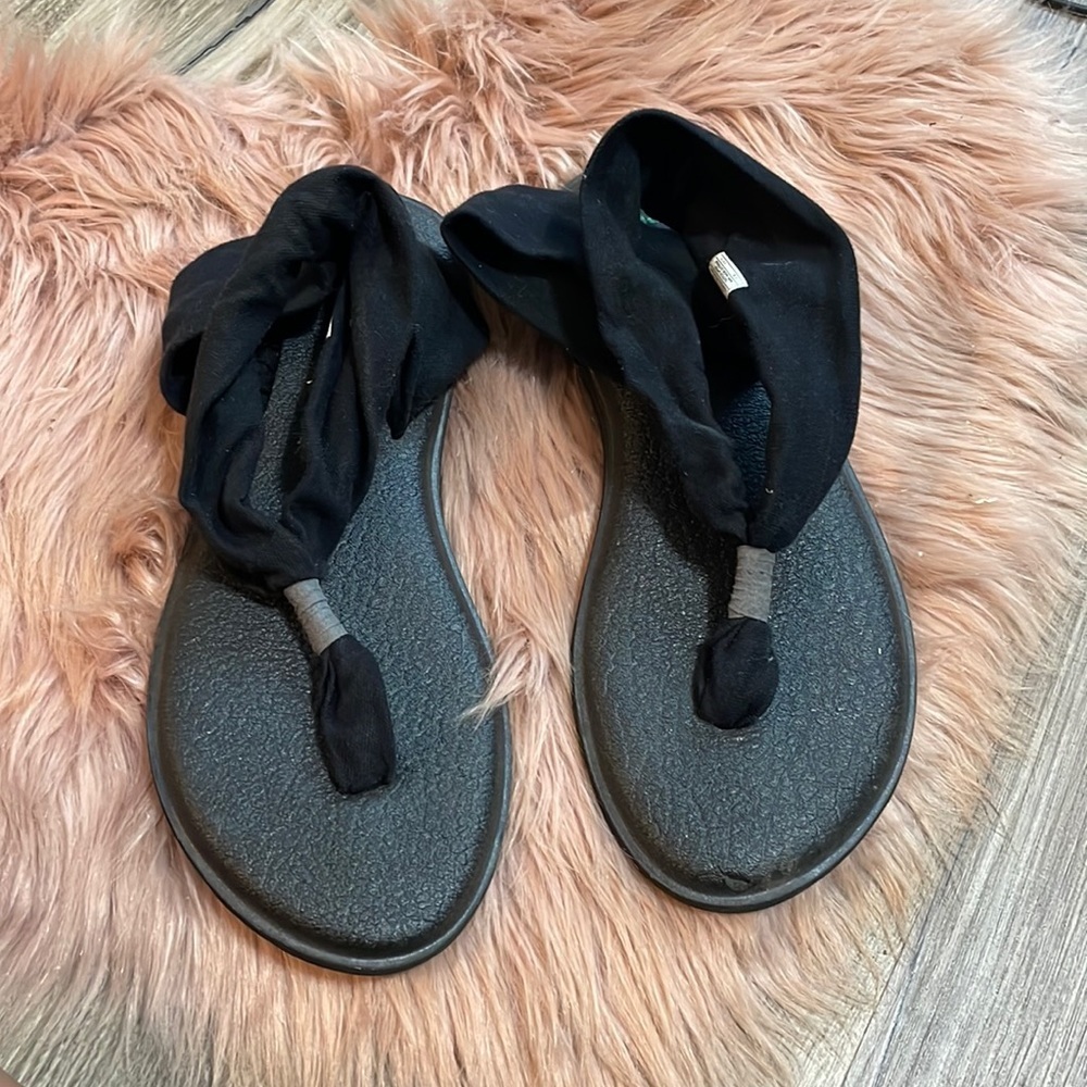 Sanuk Black Women's Sandals